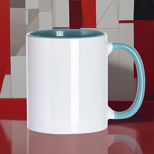 Bílý keramický hrnek s barevným vnitřkem a uchem připravený pro váš potisk